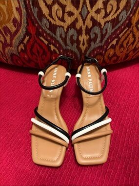 Anne Klein Tan Strappy Heels with Black and White Accents